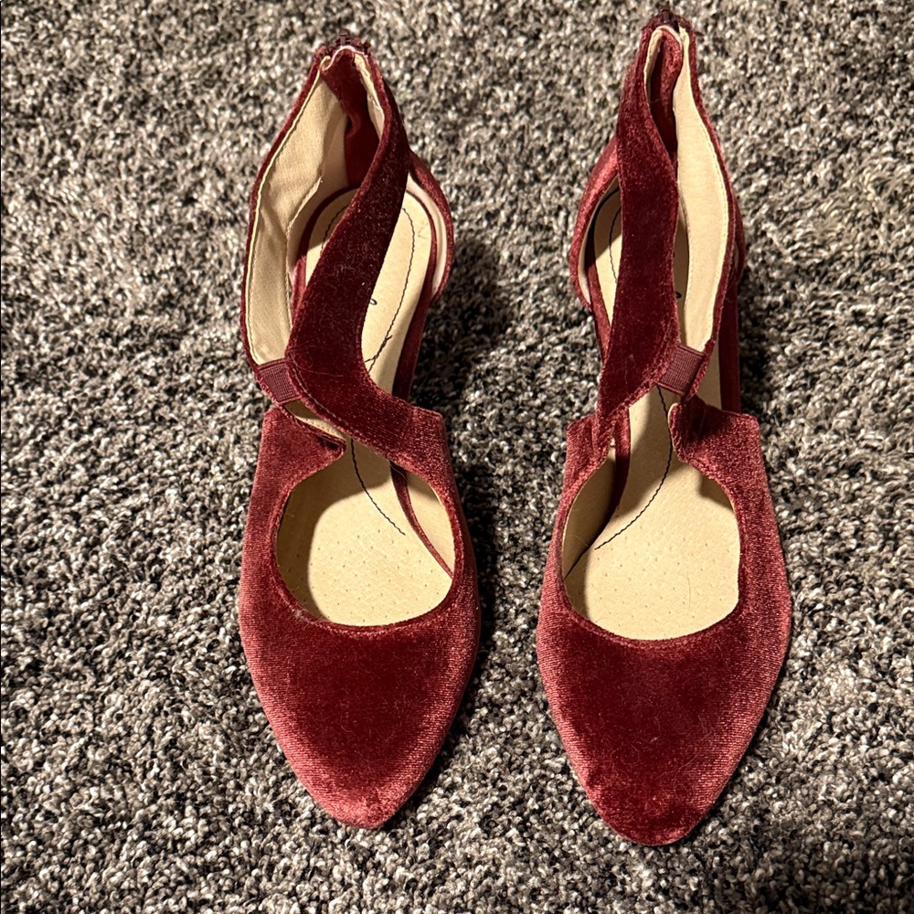 Life Stride Burgundy Velvet Heels